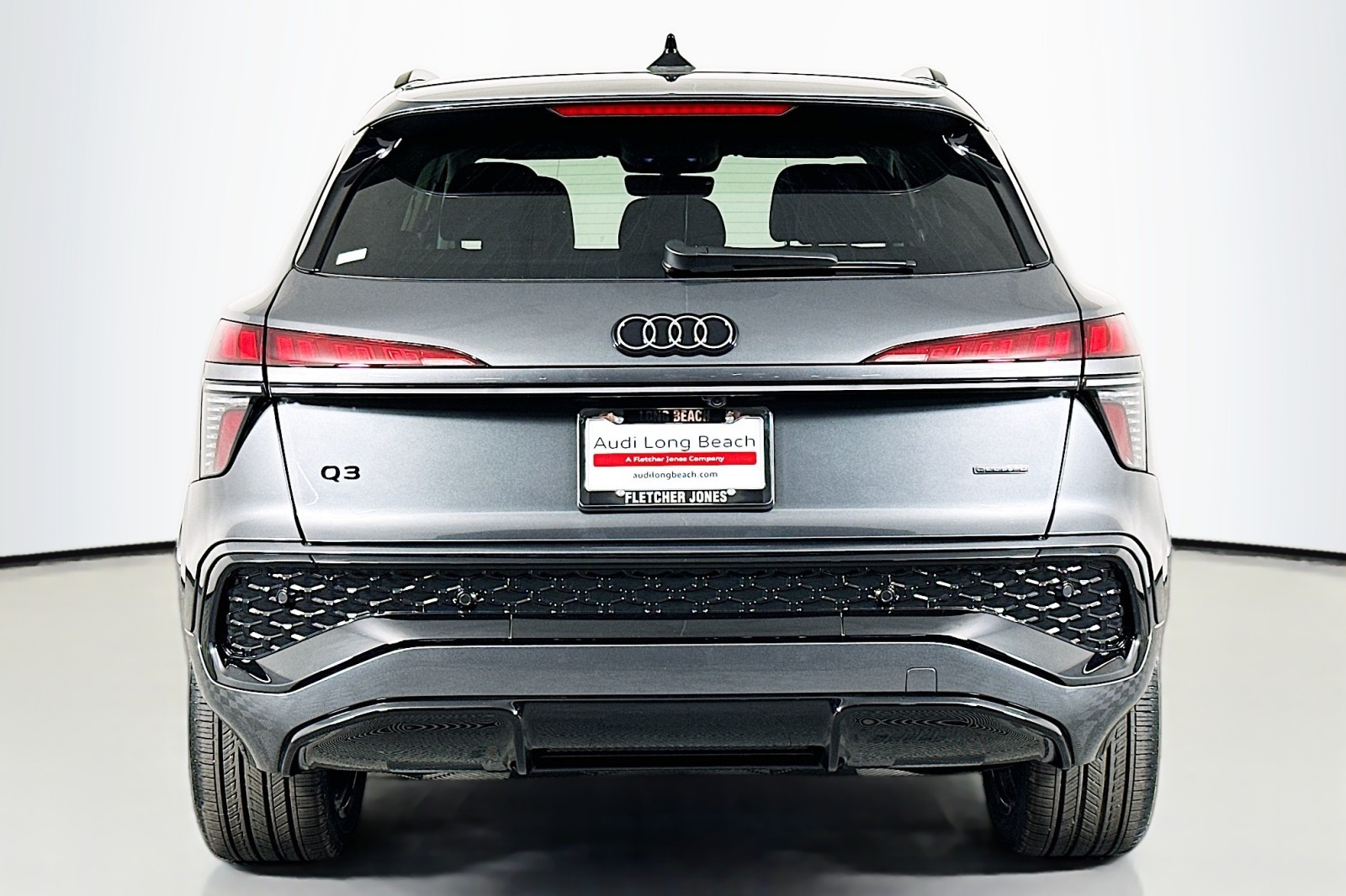 New 2026 Daytona Gray Pearl Effect Audi S line image 3