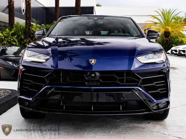 2022 Lamborghini Urus  in , 