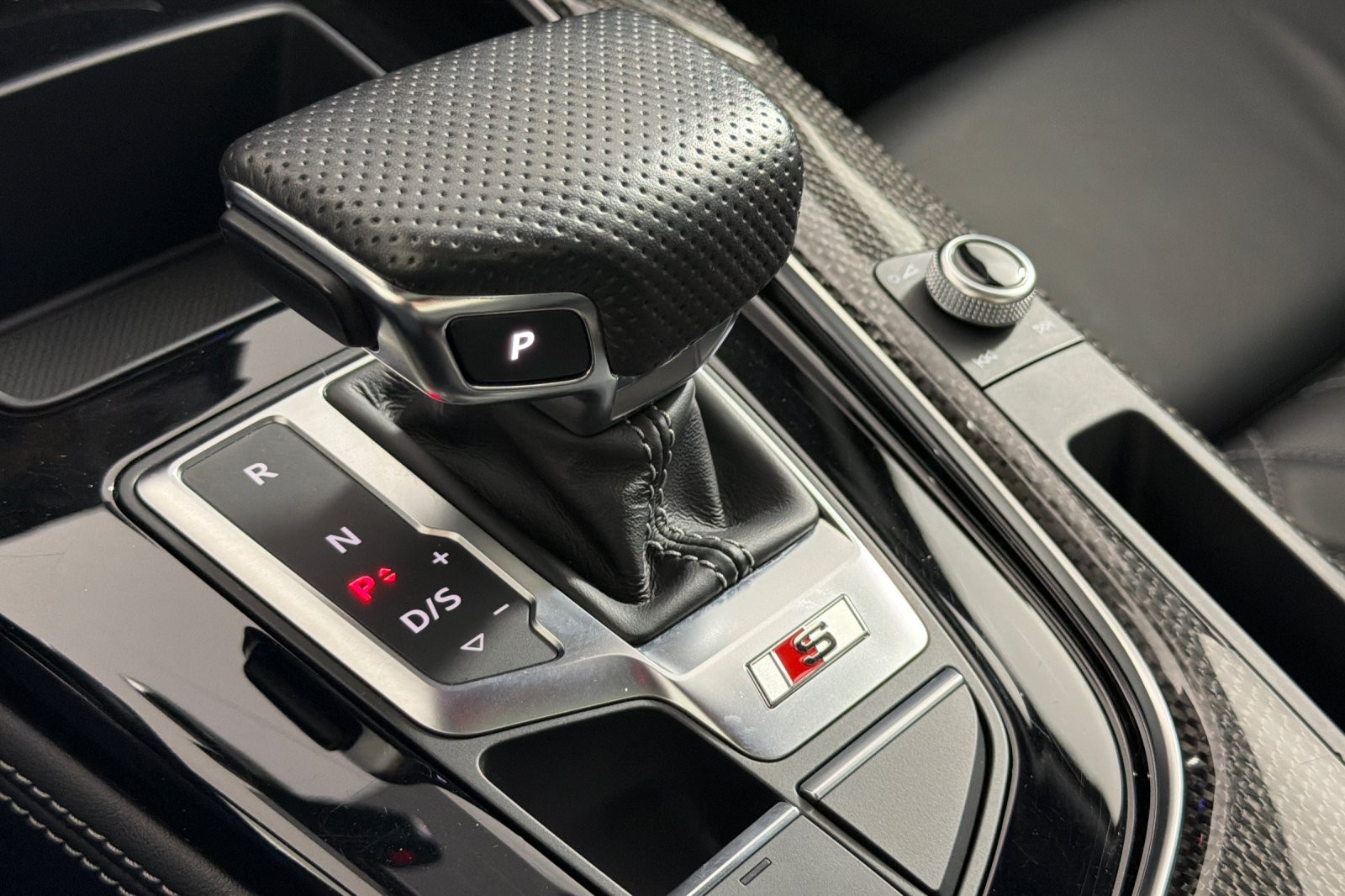 Used 2022 Mythos Black Metallic Audi Premium Plus 3.0 TFSI quattro image 19