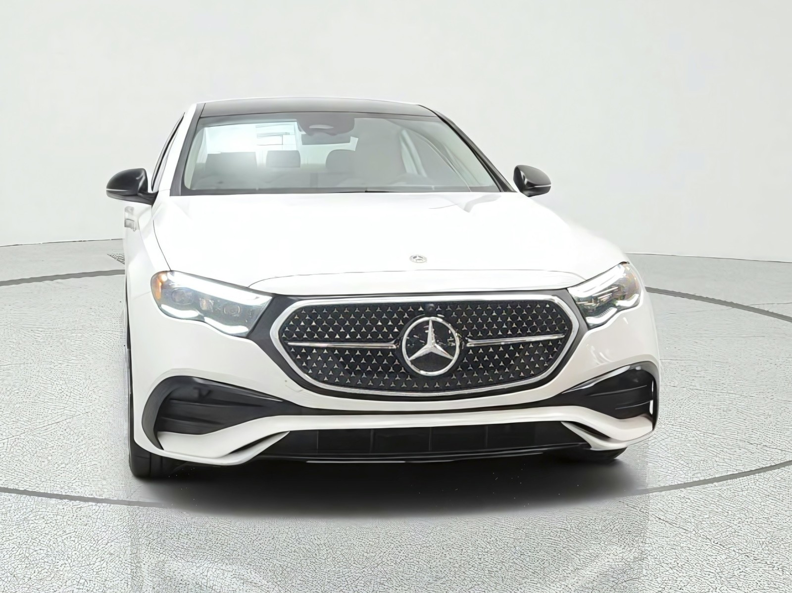 New 2027 Polar White Mercedes-Benz E 350 RWD Sedan image 2