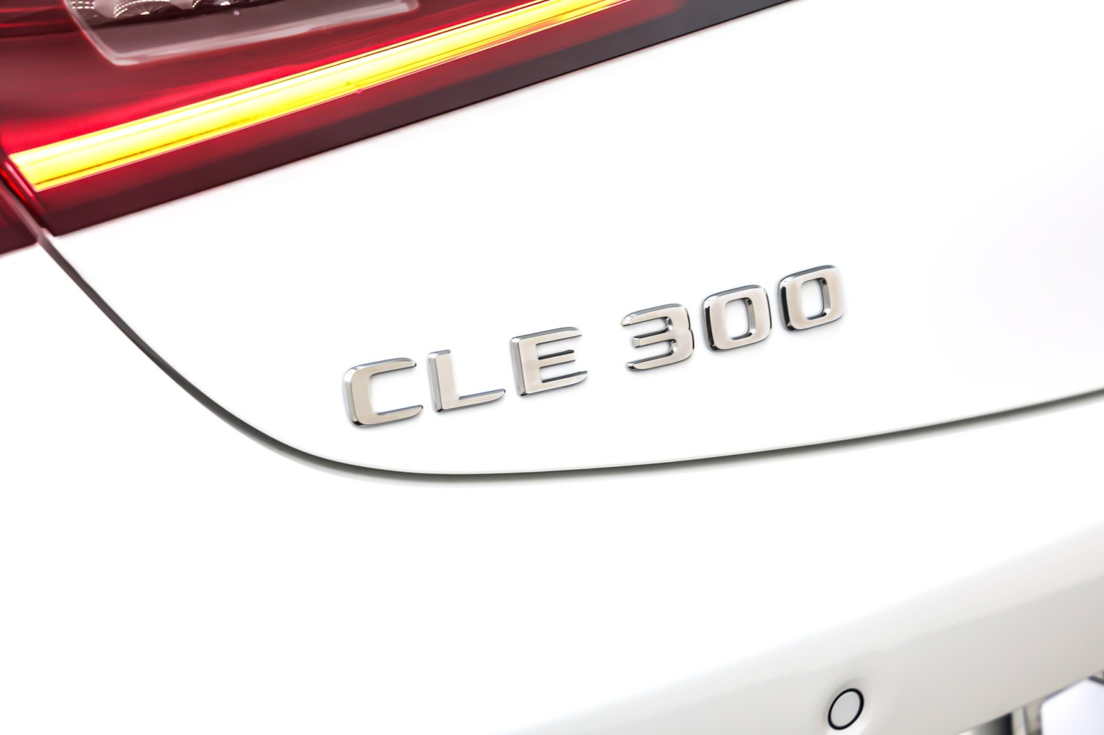 New 2026 Polar White Mercedes-Benz CLE 300 image 9