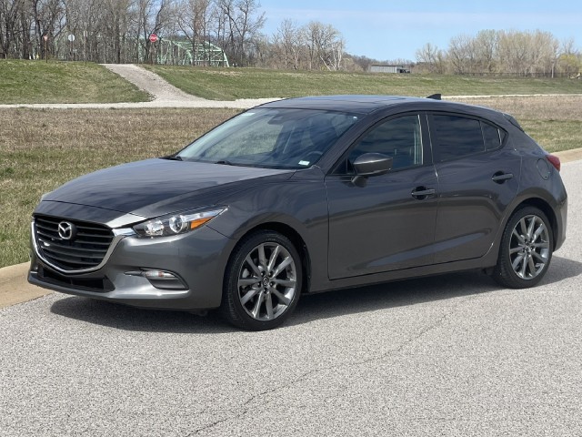 2018 Mazda Mazda3 5-Door Touring in CHESTERFIELD, Missouri