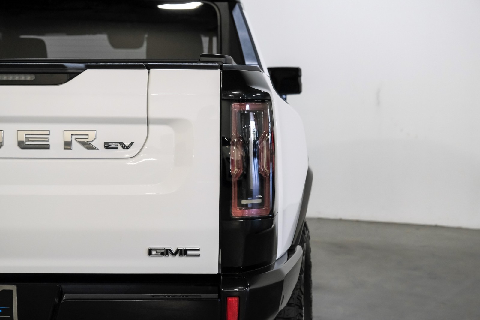 2022 GMC HUMMER EV 4WD CrewCab Edition 1 PowerBedCover IlluminationPkg 58