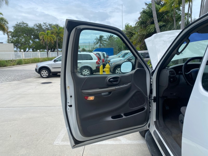 2003 Ford F-150 XLT SPORT LOW MILES 70,700 1 OWNER in , 