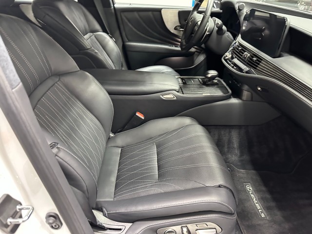 2022 Lexus LS LS 500h in , 