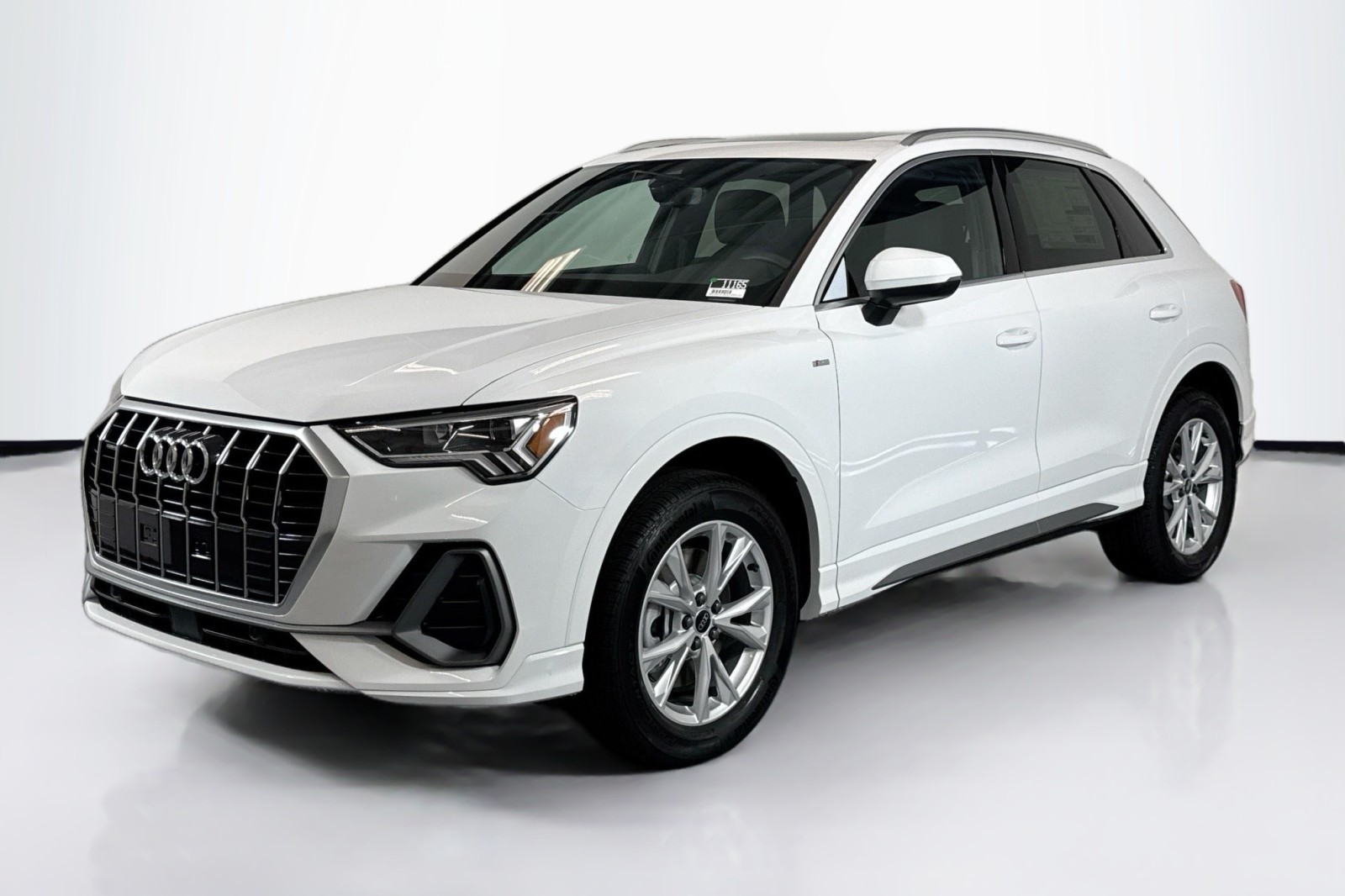 2025 Audi Q3 S Line Premium's photo