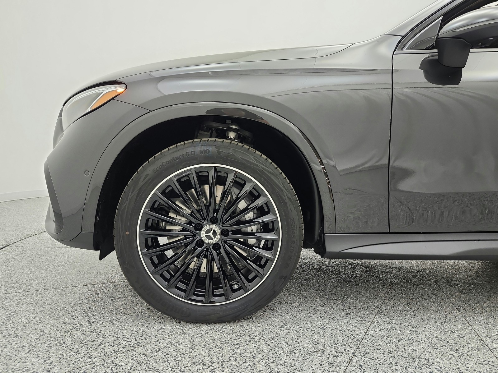 New 2027 Graphite Grey Metallic Mercedes-Benz GLC 300 SUV image 13