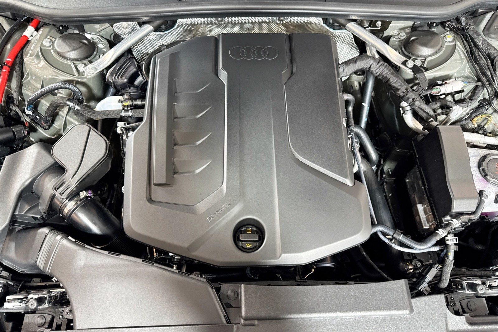 New 2025 Chronos Gray Metallic Audi Premium Plus 2.0 TFSI quattro image 27