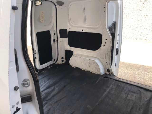 2018 Nissan NV200 Compact Cargo S 13