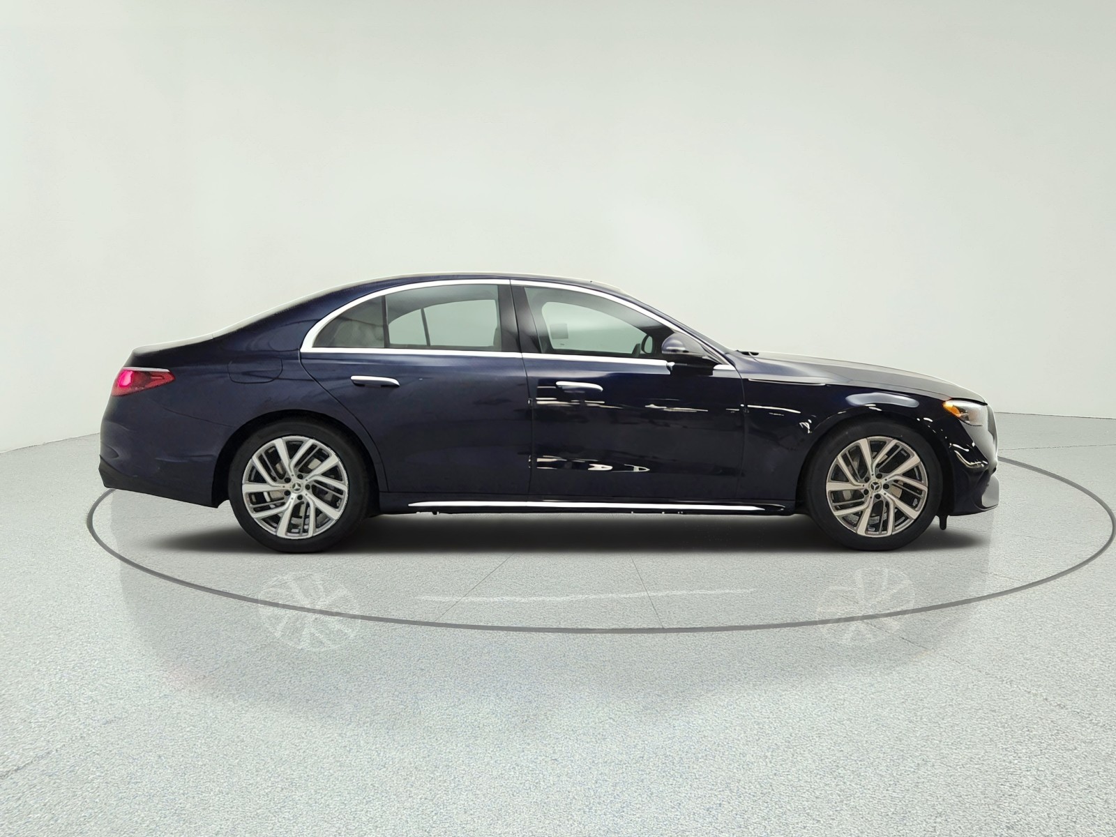 New 2027 Nautical Blue Metallic Mercedes-Benz E 350 RWD Sedan image 4