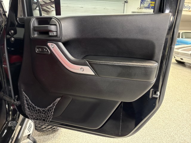 2015 Jeep Wrangler Unlimited Rubicon Hard Rock 4WD V6 Custom in ,