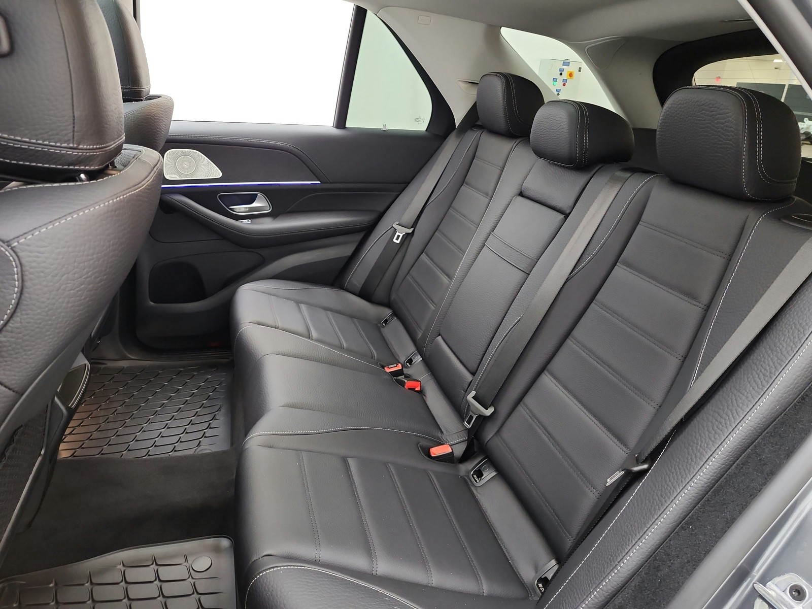 New 2026 Selenite Grey Metallic Mercedes-Benz GLE 450 4MATIC® SUV image 11