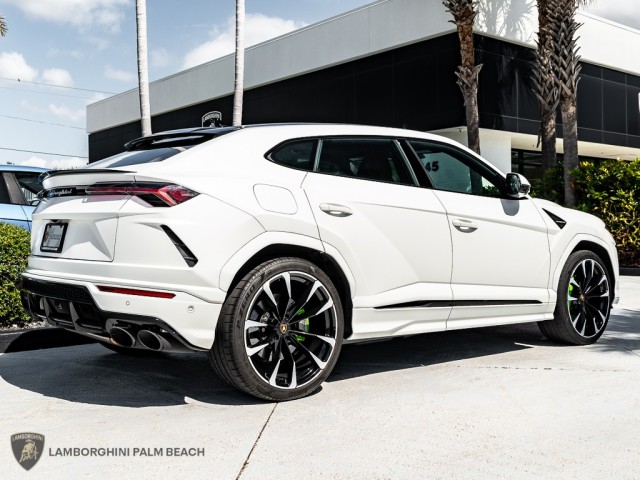 2021 Lamborghini Urus  in , 