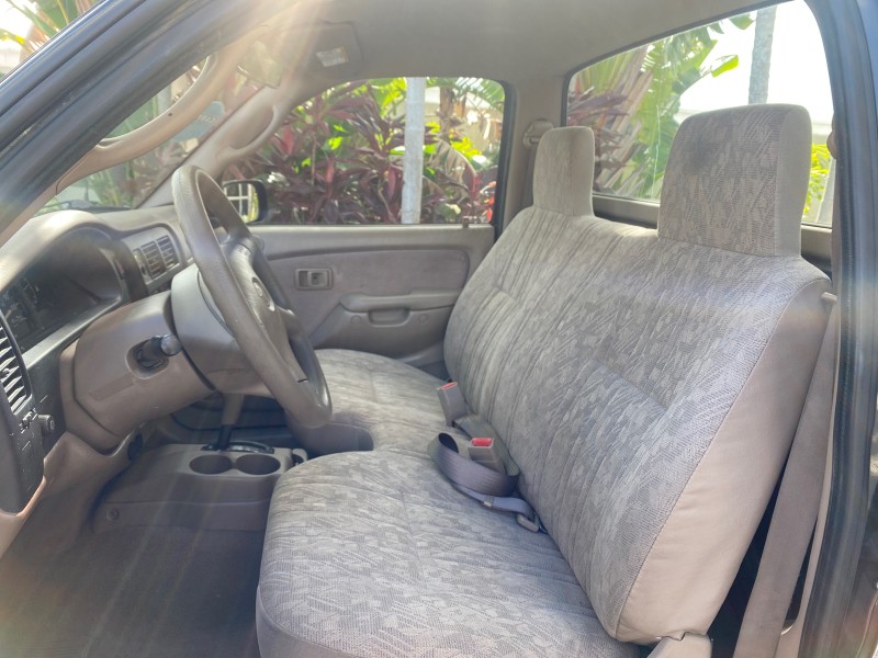 2002 Toyota Tacoma 1 OWNER AUTO AC 4 CYL in , 