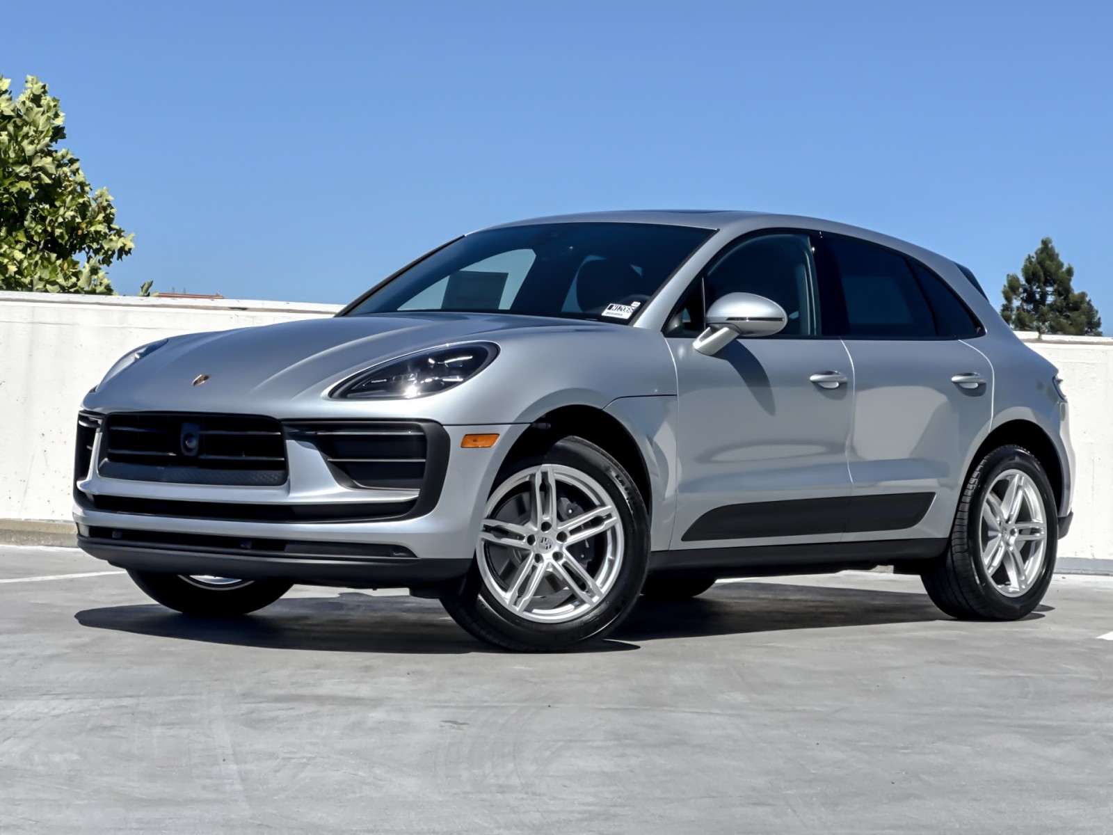 DOLOMITE SILVER 2026 Porsche Macan SUV / Crossover Automatic