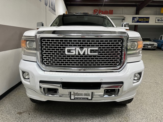 2016 GMC Sierra 3500HD Denali DRW 4WD Duramax in , 