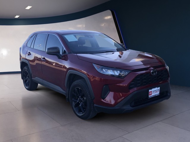 2022 Toyota RAV4 LE 7