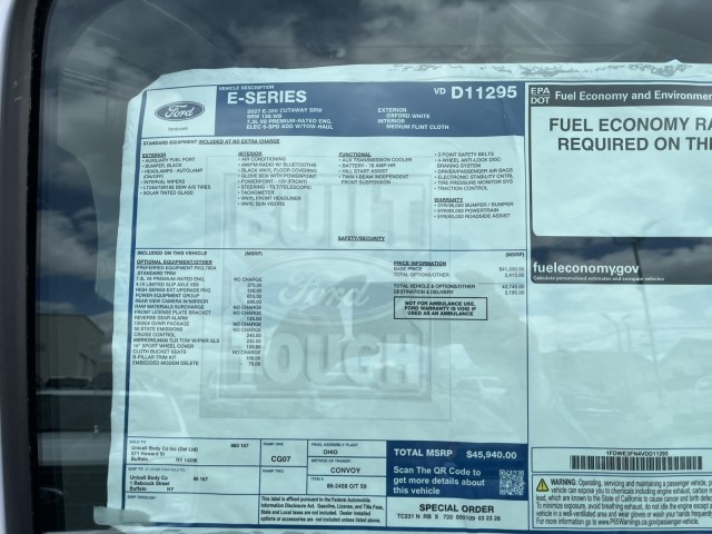 View vehicle photo 6