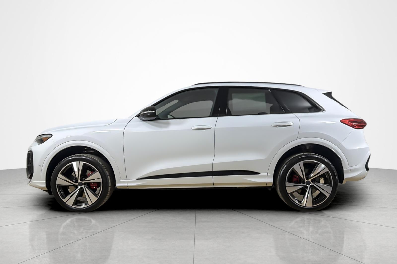 New 2026 Glacier White Metallic Audi Premium Plus 3.0 TFSI quattro image 3