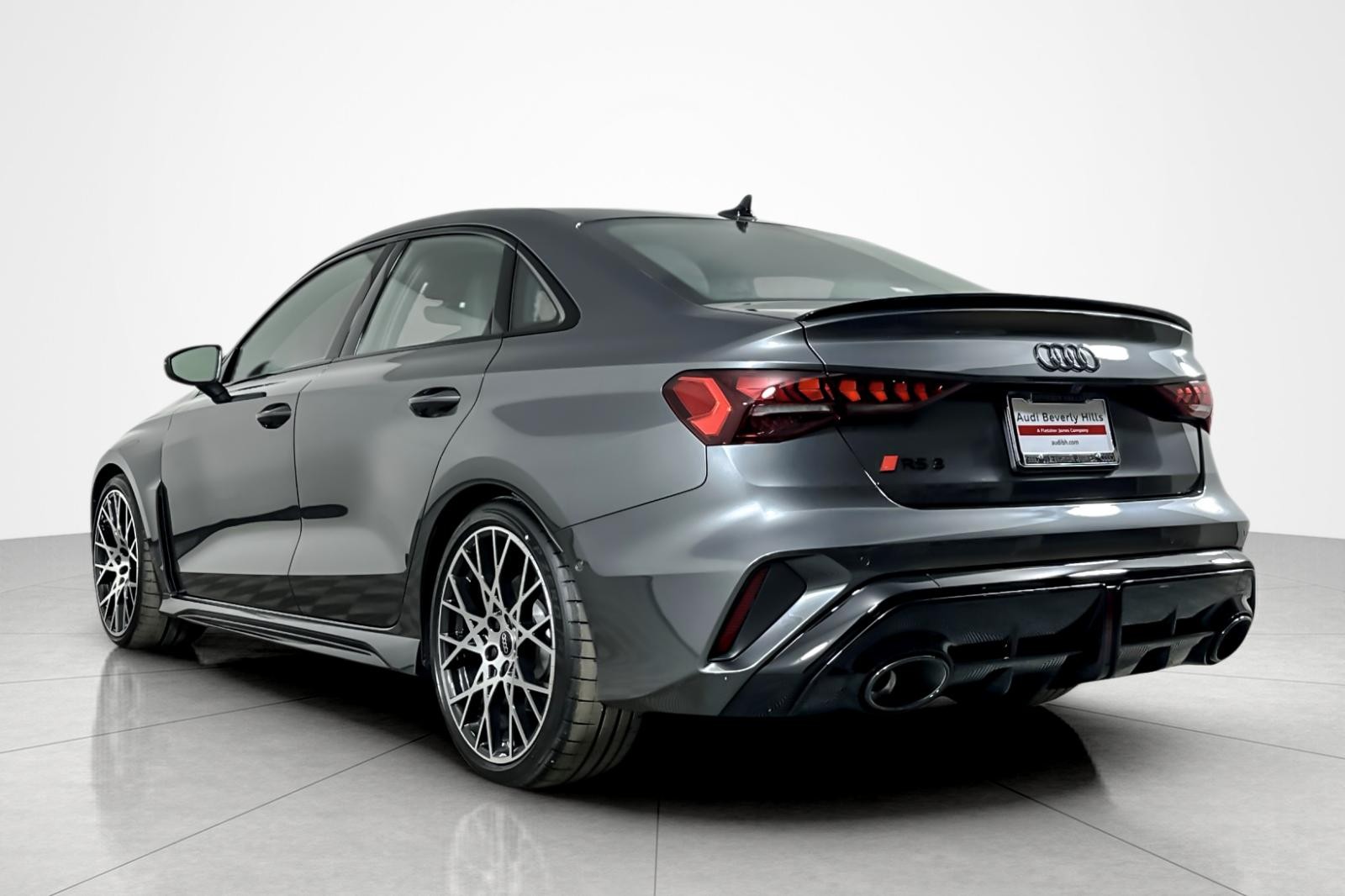New 2026 Daytona Gray Pearl Effect Audi quattro image 4