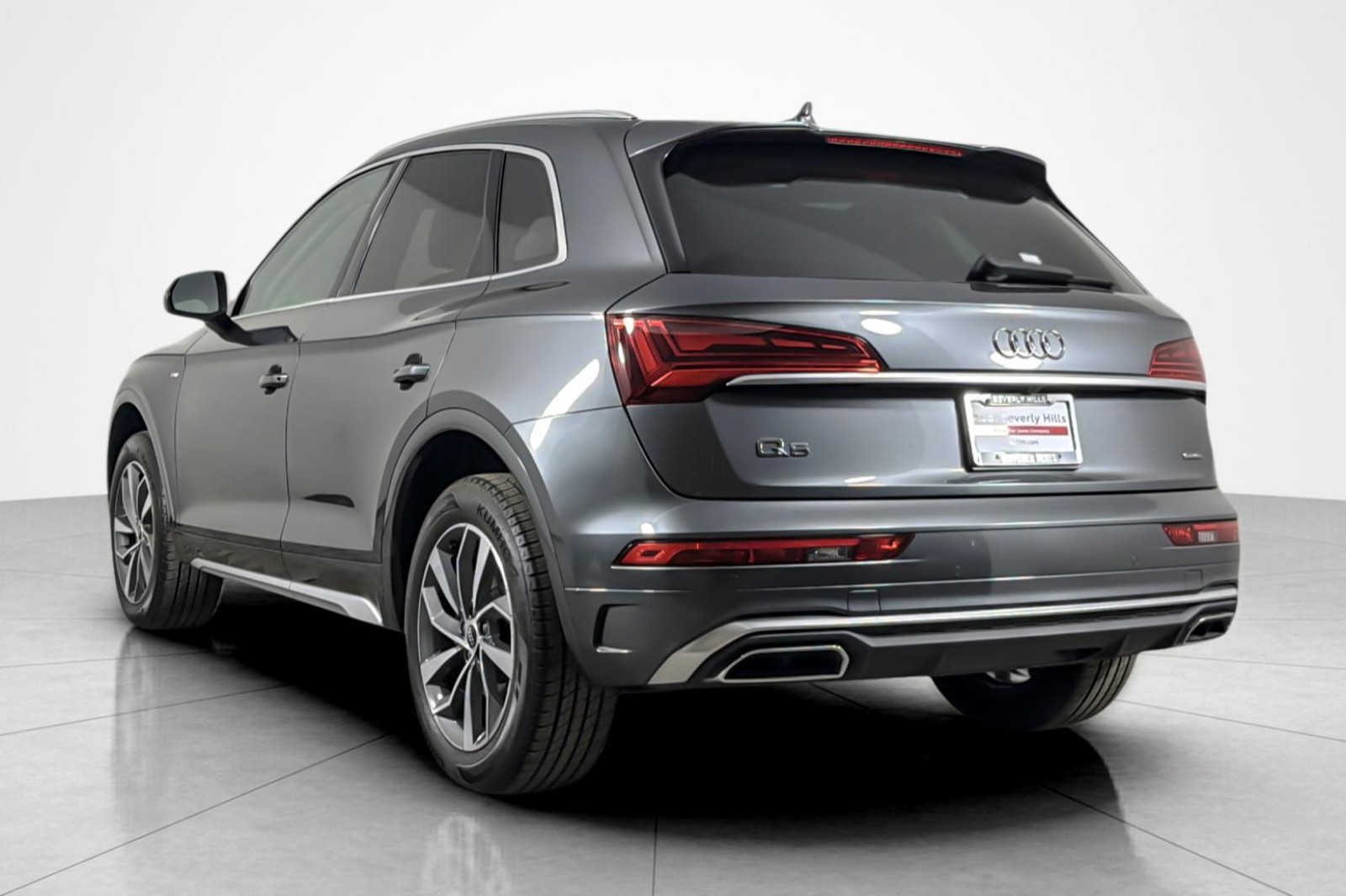 Used 2023 Daytona Gray Pearl Effect Audi S line Premium Plus 45 TFSI quattro image 3