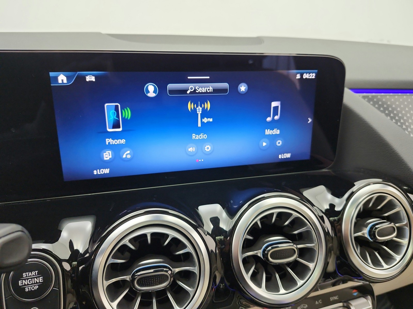 Used 2025 Mountain Grey Metallic Mercedes-Benz GLA 250 SUV image 10