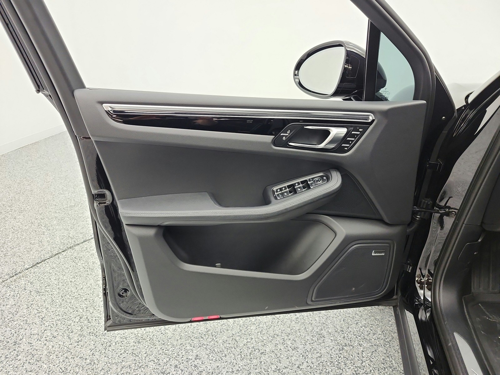 Used 2025 Black Porsche S AWD image 15