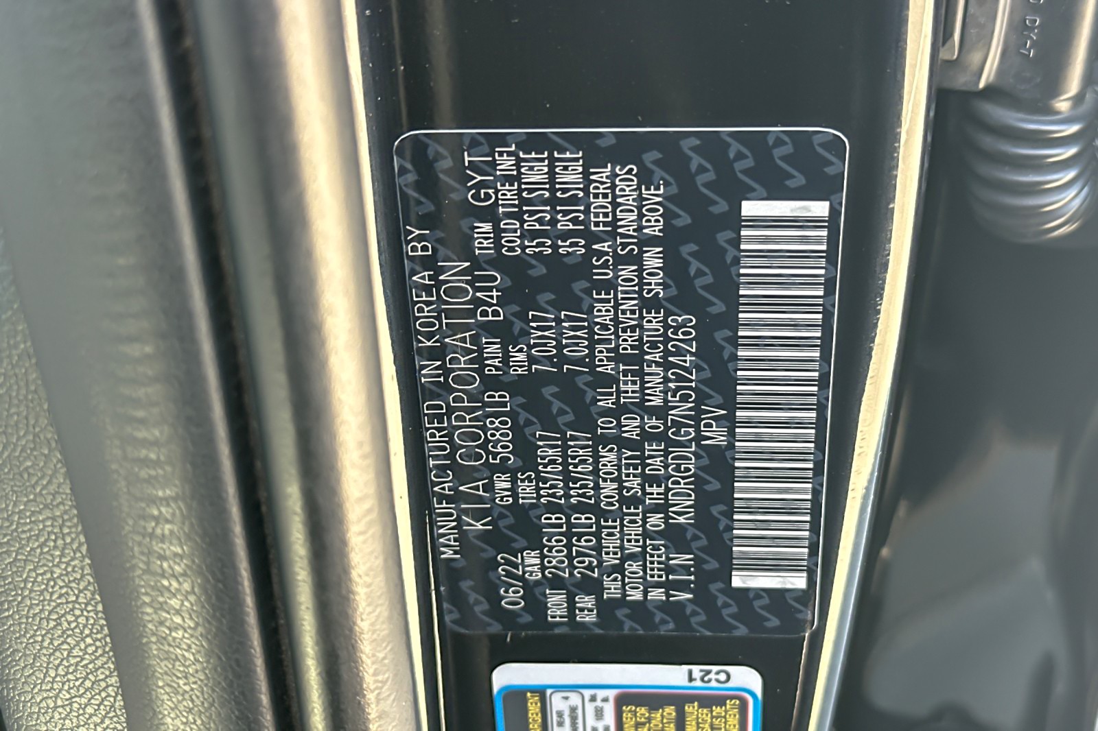 Used 2022 Gravity Blue Kia S image 29