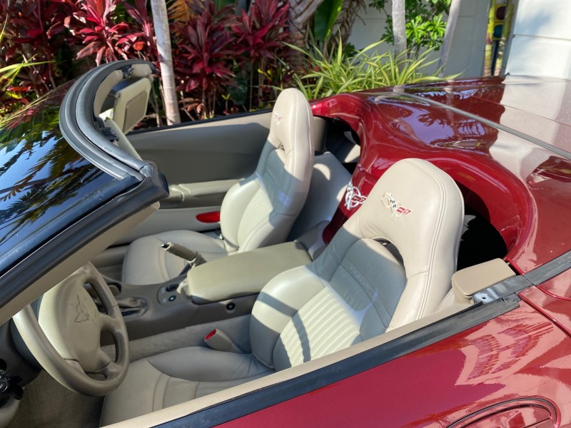 2003 Chevrolet Corvette 50TH CONVERTIBLE LOW MILES 6,742 in , 