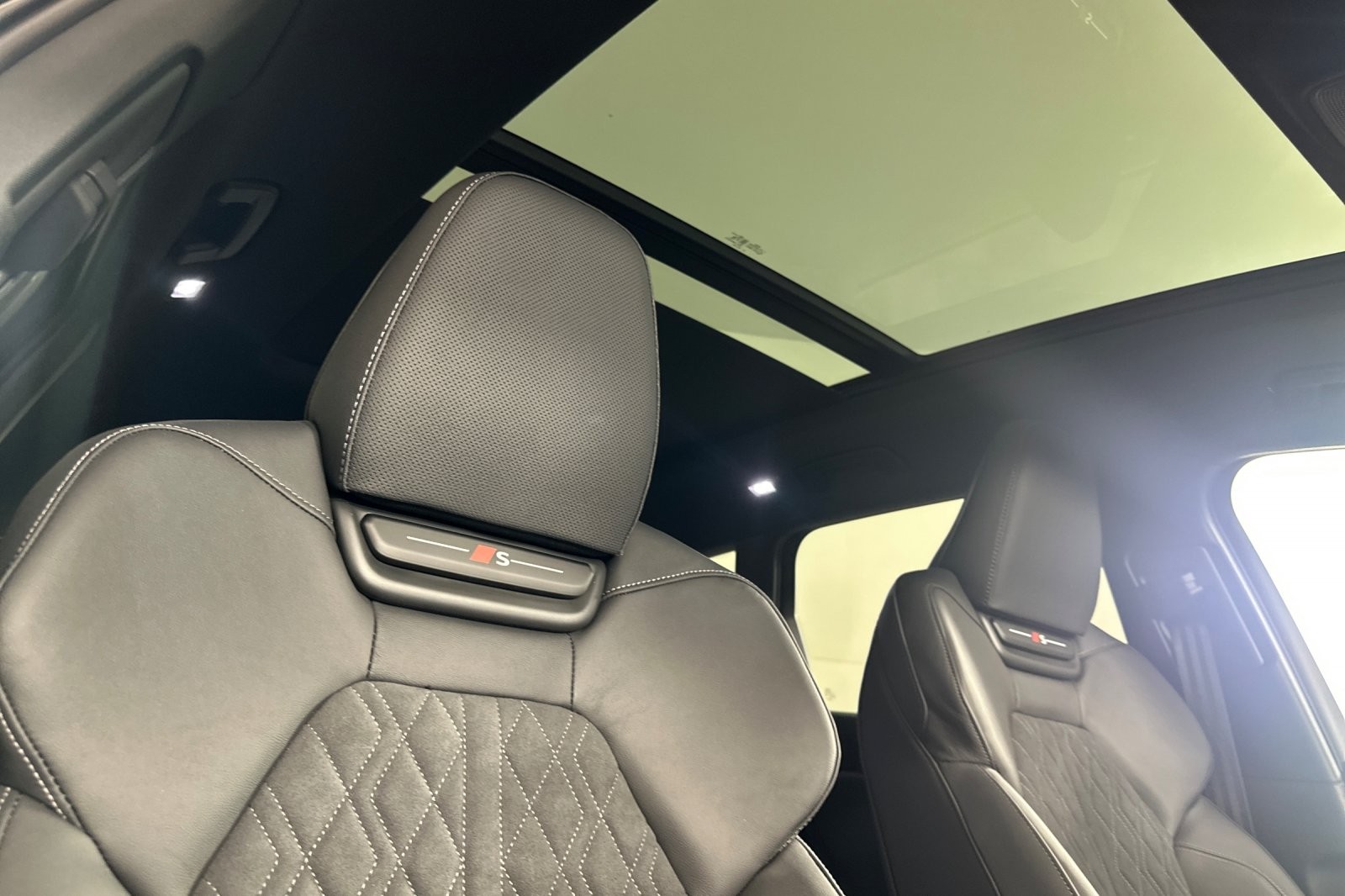 New 2027 Glacier White Metallic Audi Premium Plus quattro image 16