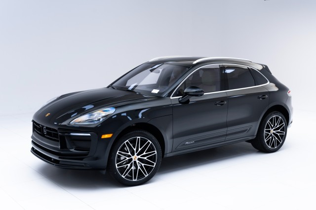2025  Macan  in , 