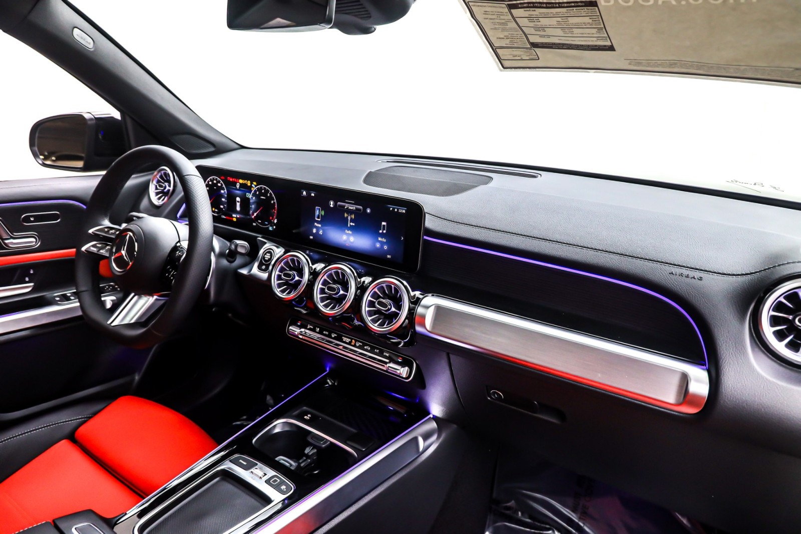 New 2026 Night Black Mercedes-Benz GLB 250 SUV image 5