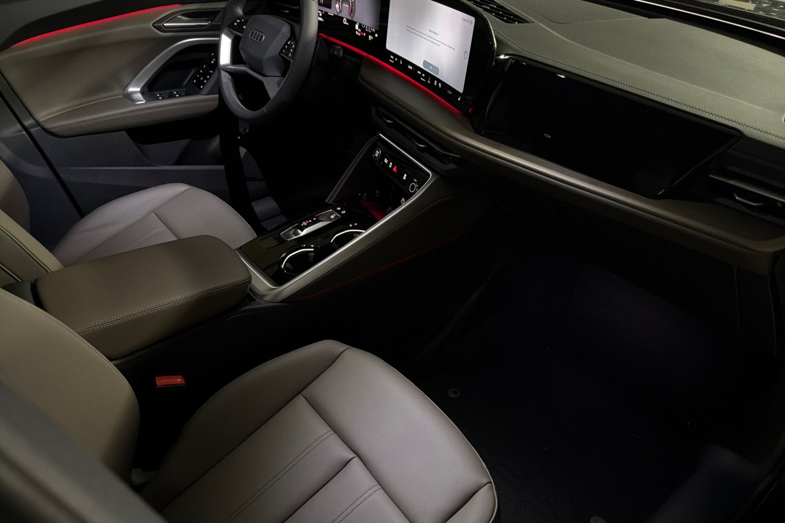 New 2026 Daytona Gray Pearl Effect Audi Premium 2.0 TFSI quattro image 15