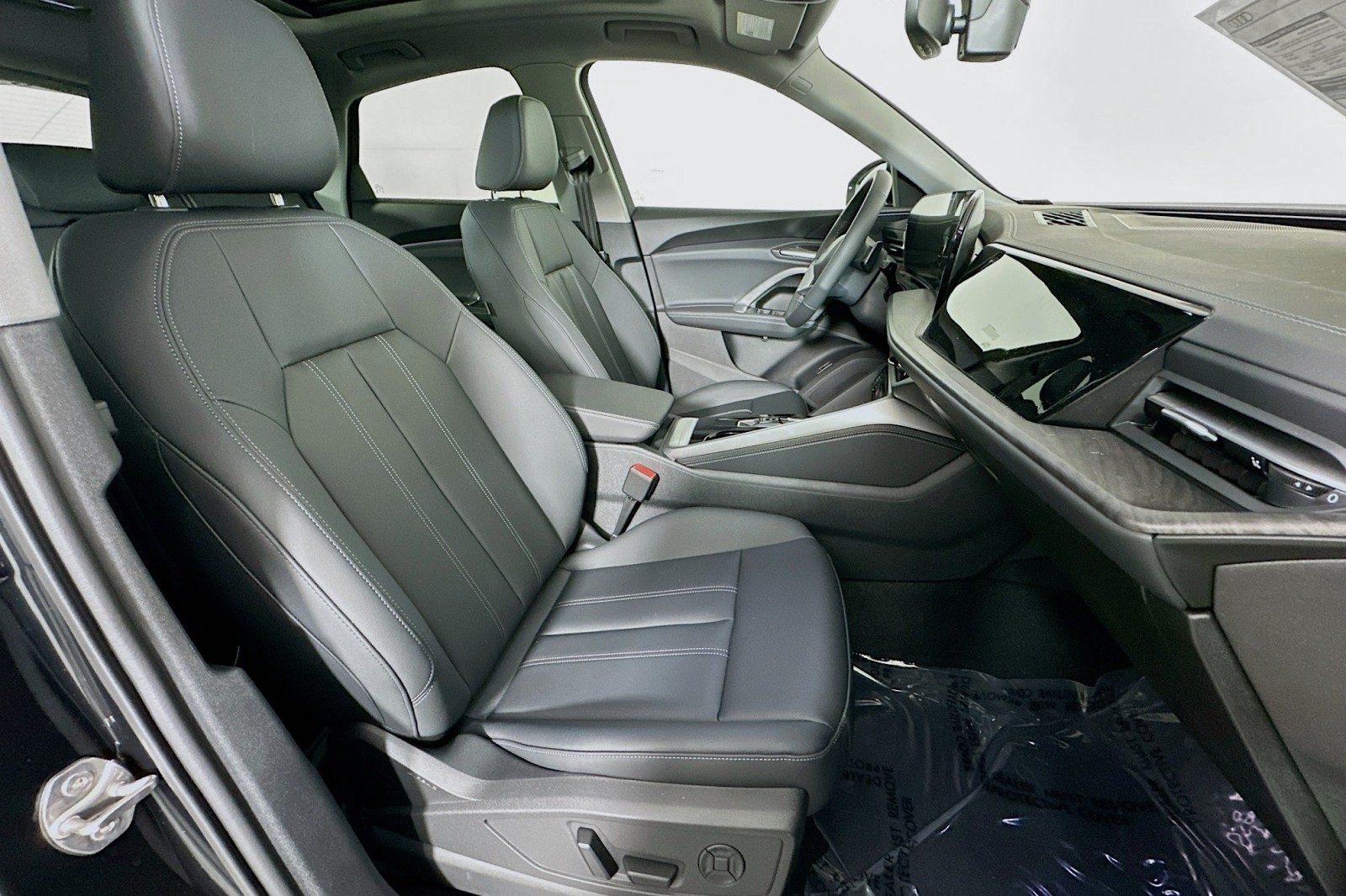 New 2026 Mythos Black Metallic Audi Premium image 8
