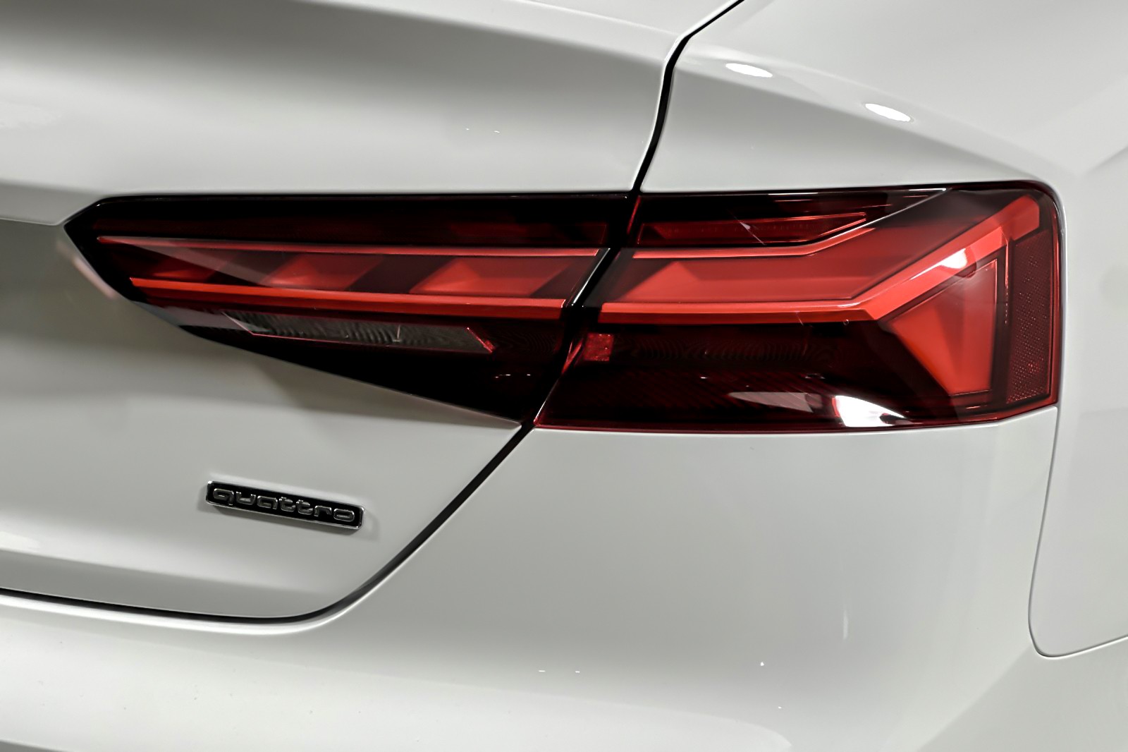 Used 2023 Ibis White Audi S line Premium Plus 45 TFSI quattro image 25