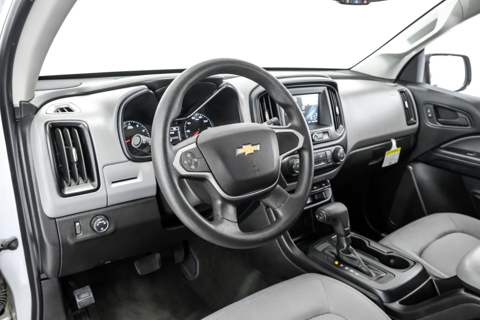 2017 Chevrolet Colorado WORK TRUCK CREW CAB AUTOMATIC REAR CAMERA BLUETOOT 3
