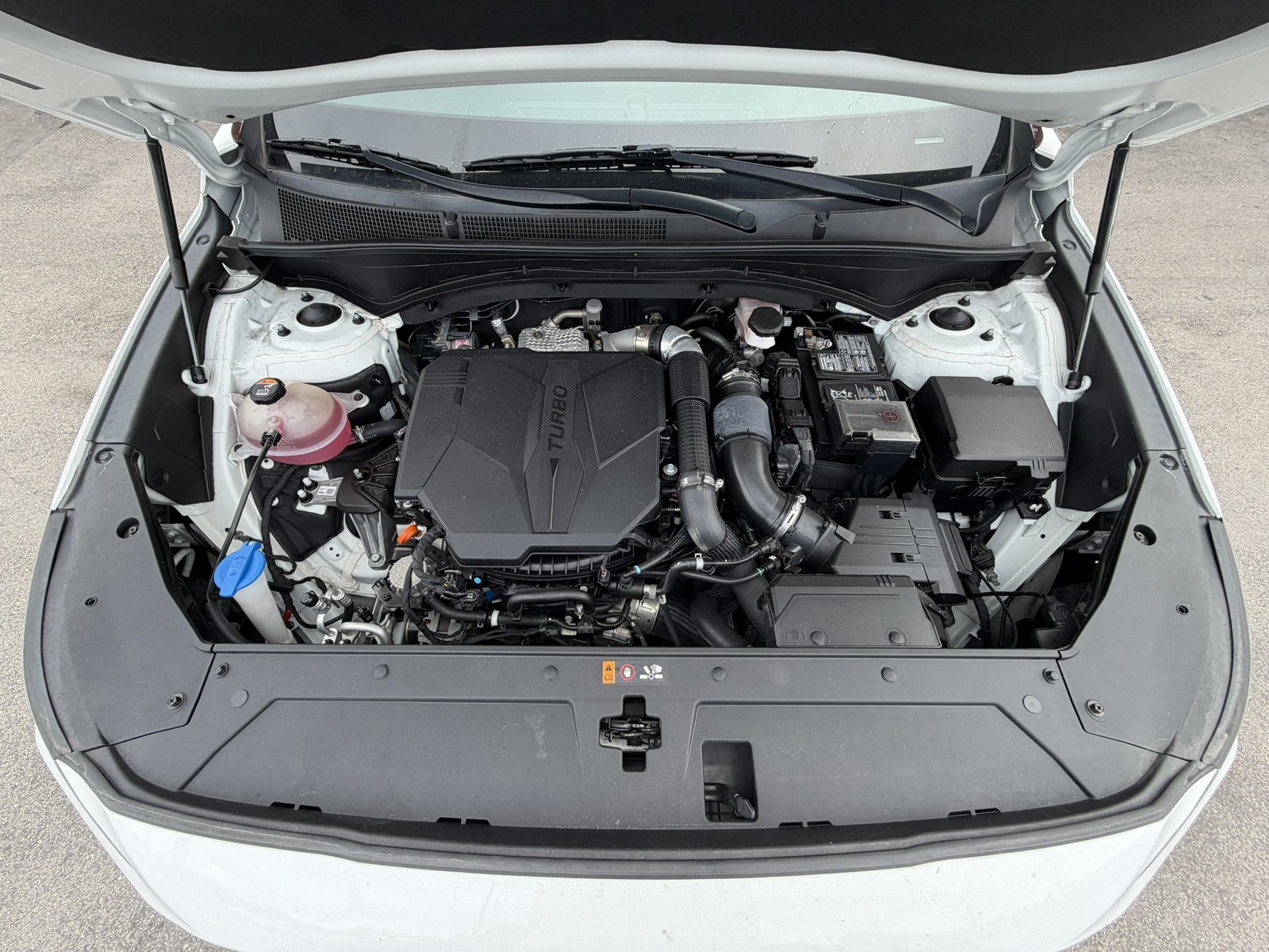 2023 Hyundai Santa Fe - $22,477
