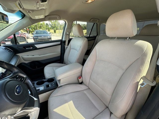 2019 Subaru Outback Premium 15