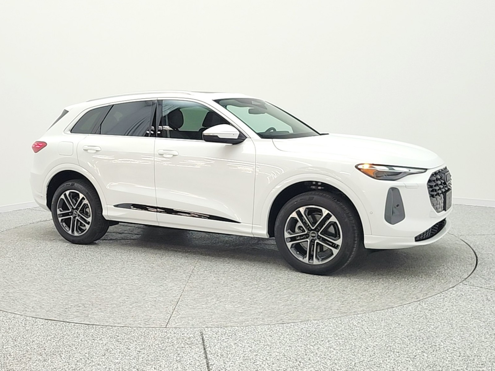 New 2025 Arkona White Audi Premium 2.0 TFSI quattro image 3