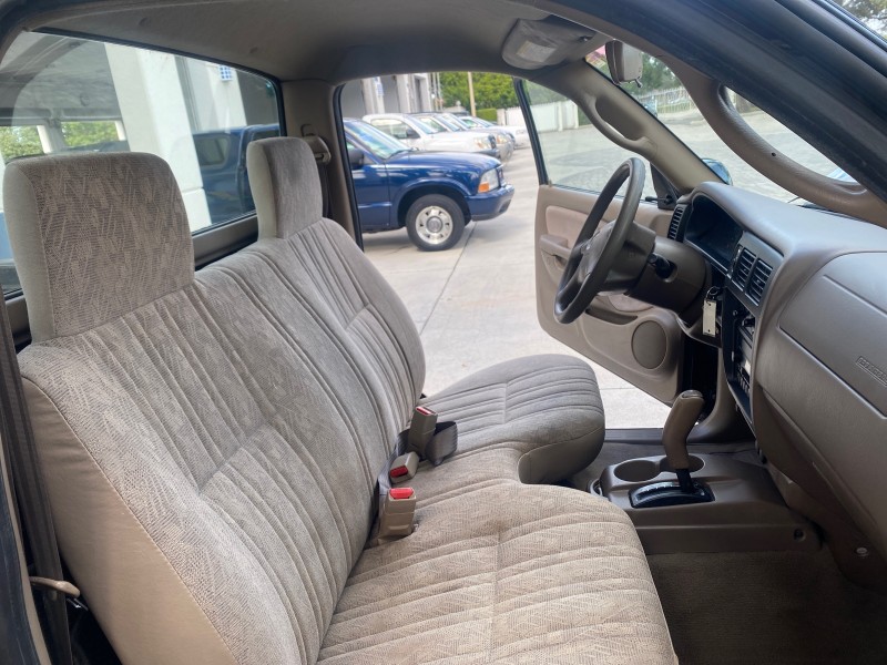 2002 Toyota Tacoma 1 OWNER AUTO AC 4 CYL in , 