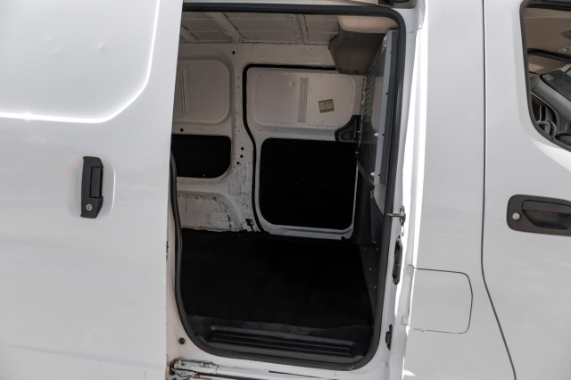 2019 Nissan NV200 Compact Cargo S 39