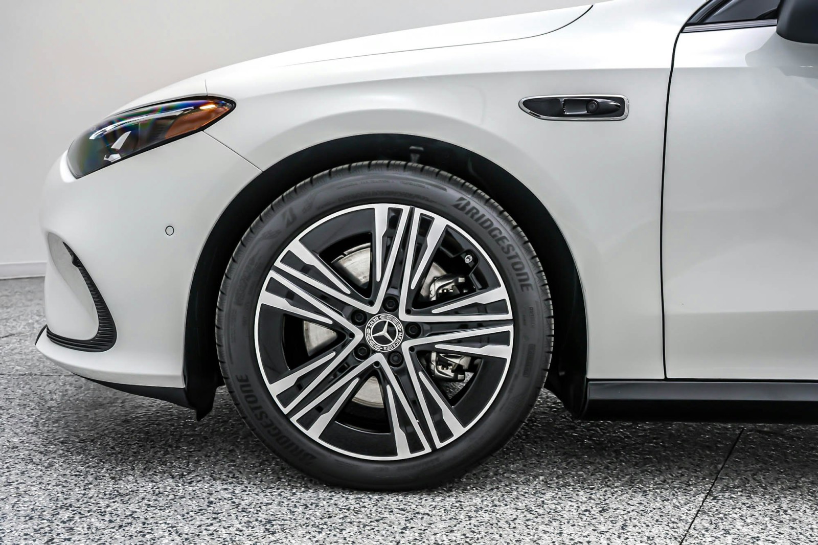 New 2027 Polar White Mercedes-Benz CLA 350 Electric 4MATIC® image 11