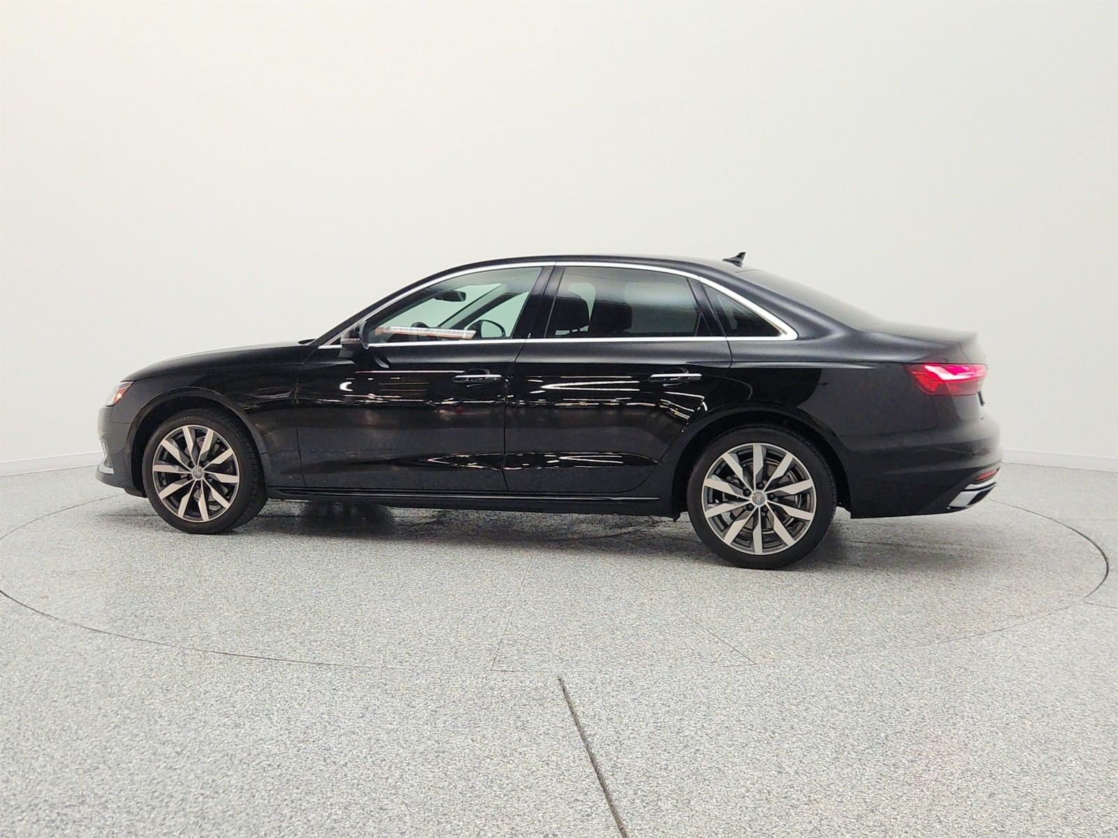 Used 2021 Brilliant Black Audi Premium image 8