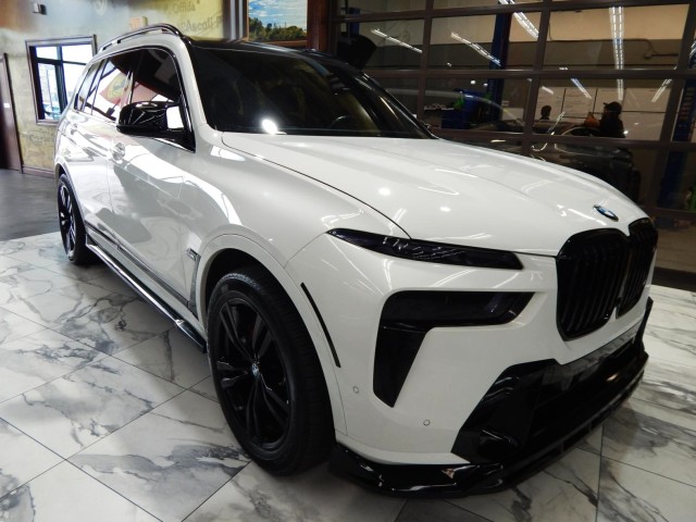 2023 BMW X7 M60i AWD in Springfield, New Jersey