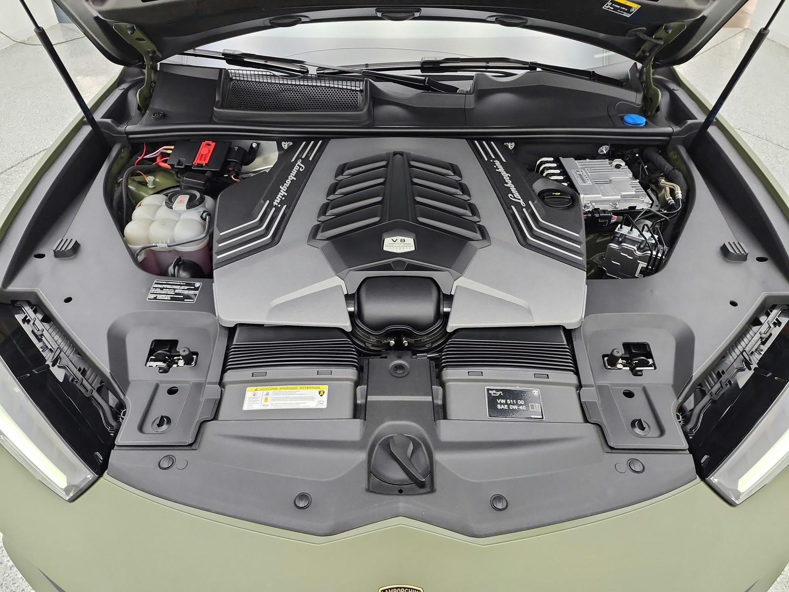 Used 2024 Verde Turbine Matt Lamborghini Performante AWD image 16