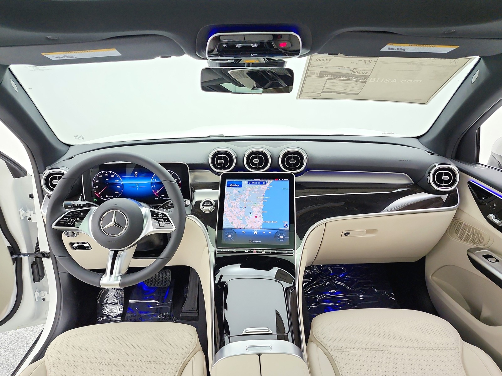 New 2026 Polar White Mercedes-Benz GLC 300 image 11