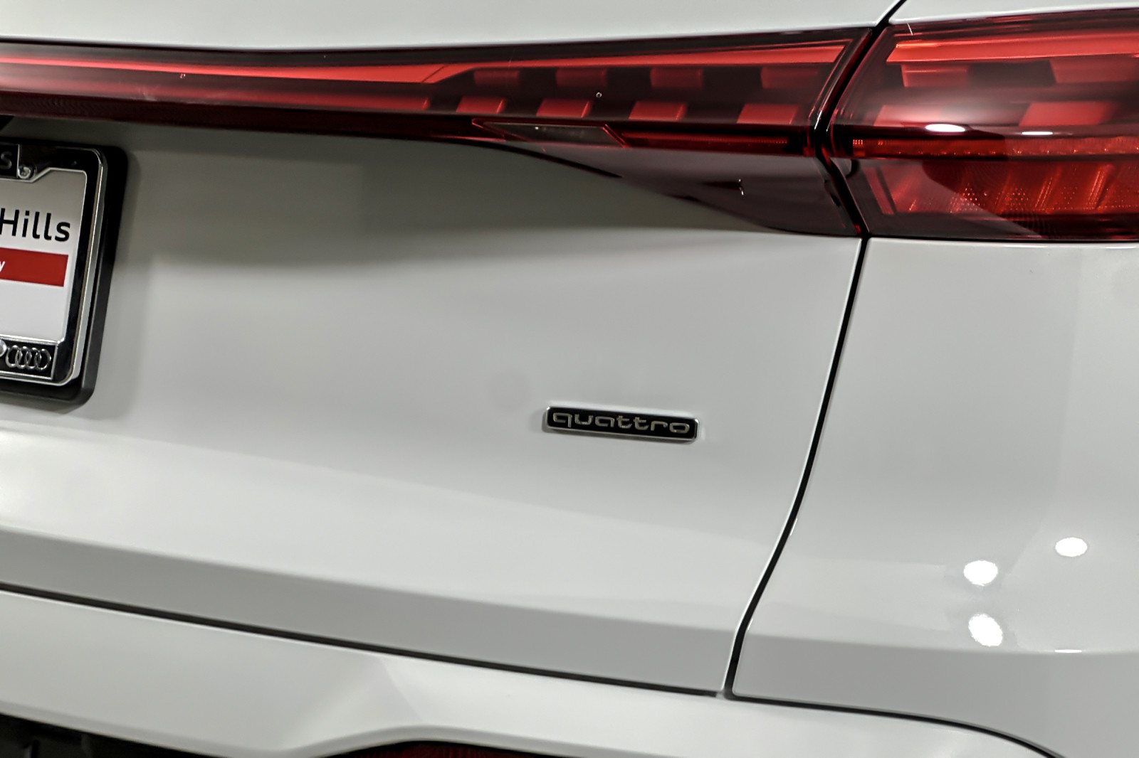 New 2025 Glacier White Metallic Audi Premium Plus 2.0 TFSI quattro image 23