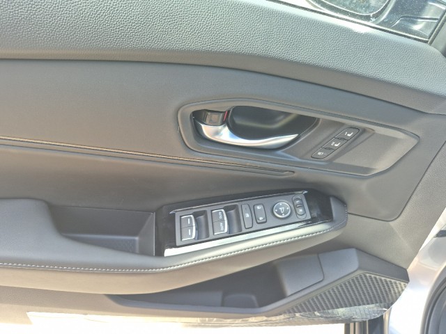 HondaAccord Hybrid24