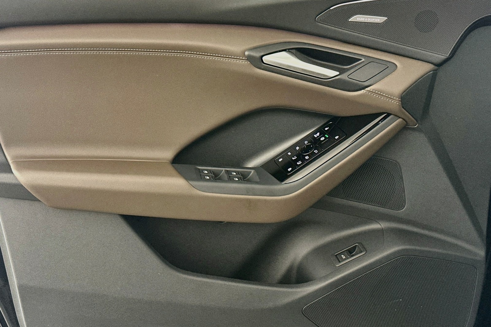 New 2027 Mythos Black Metallic Audi Premium Plus image 19