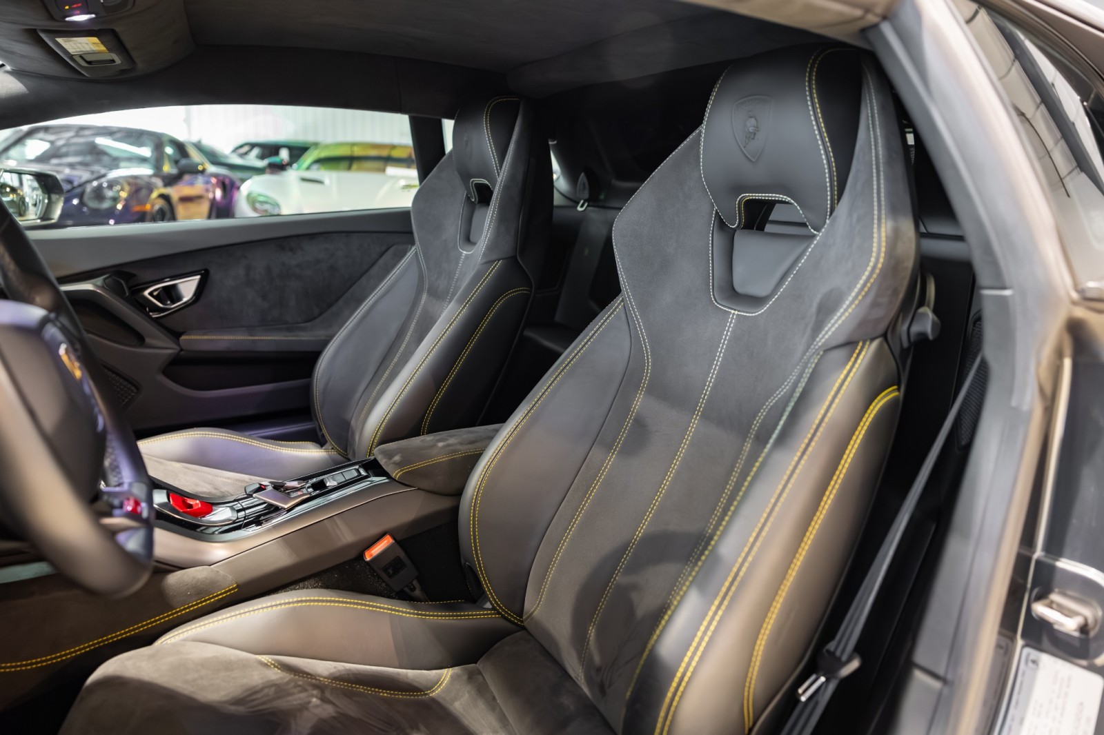 Used Car 2016 Lamborghini Huracan  Lp 580-2 - Lifting System + - $242,395 Msrp - Giano Wheels For Sale Under $240,000 In Boerne, Texas